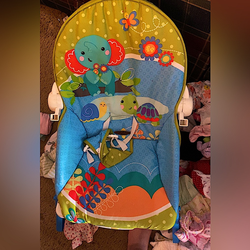 Baby bouncer hardly ever used need gone